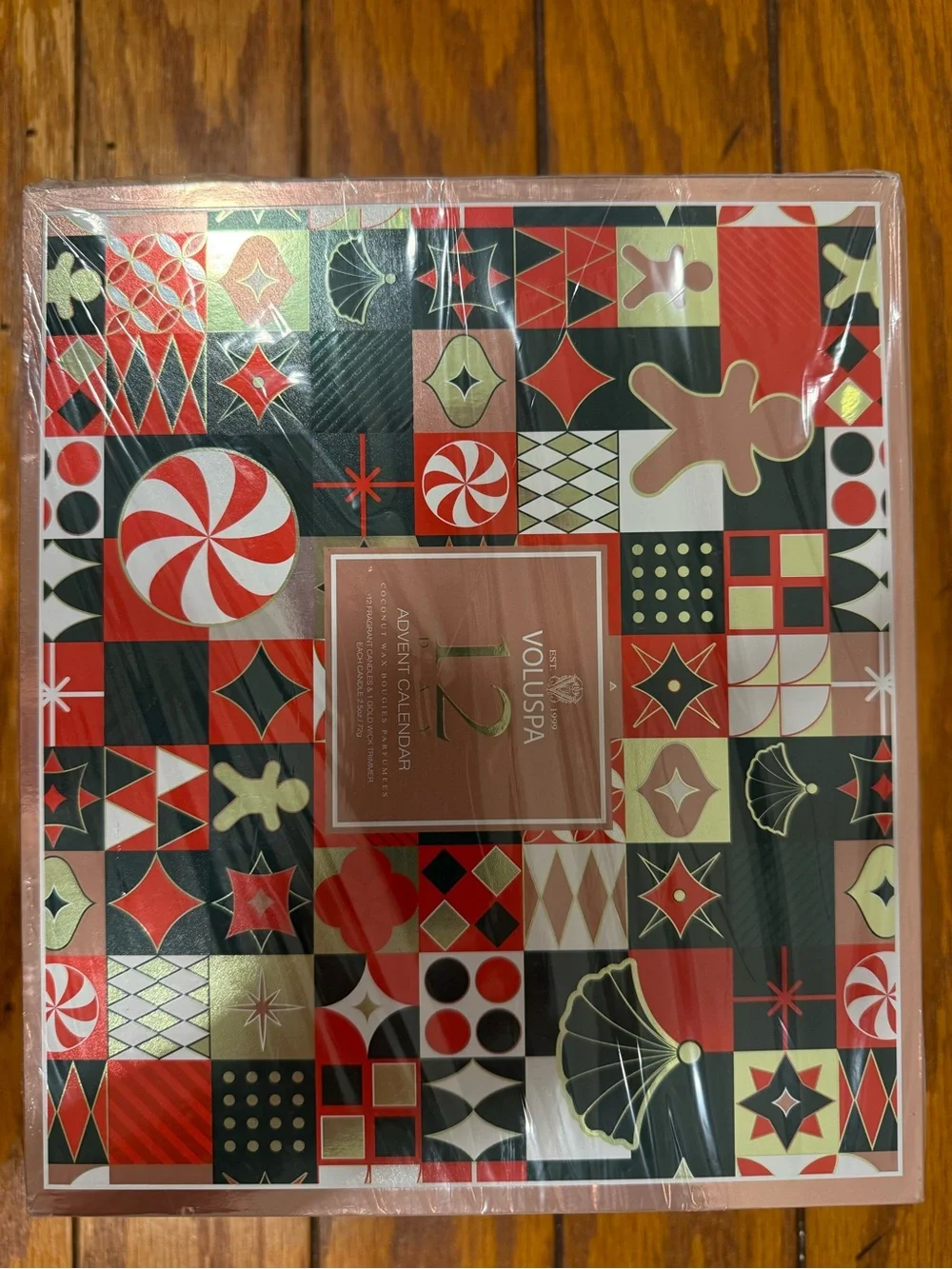 Voluspa 2025 Holiday Advent Calendar - Picture 2 of 4